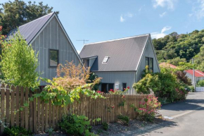 Totara Cottage - Akaroa Holiday Home